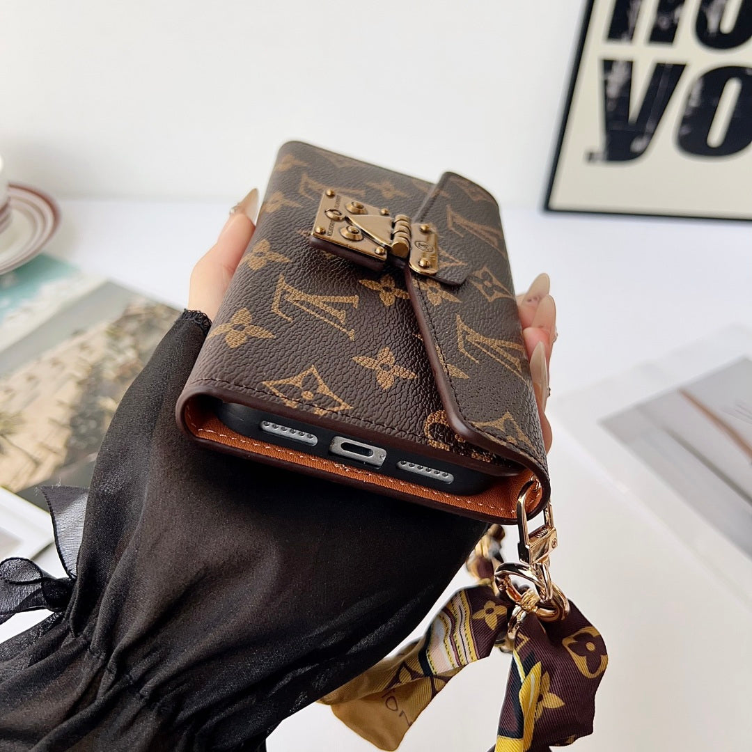 Elegant Designer Style Chain Phone Case Wallet