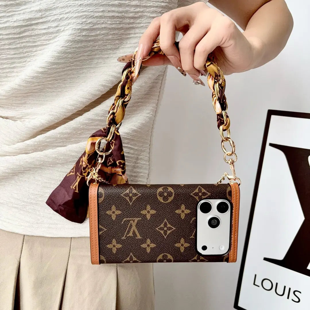 Daphne Handheld Phone Case Bag