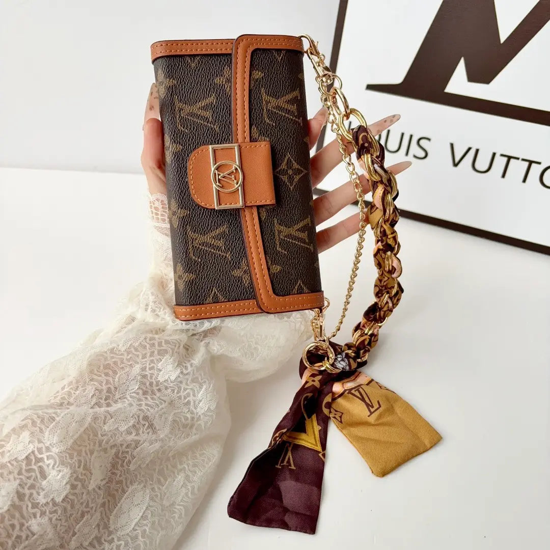 Daphne Handheld Phone Case Bag