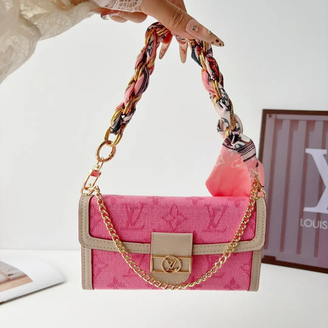 Daphne Handheld Phone Case Bag